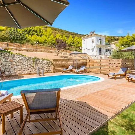 Celaeno Villa